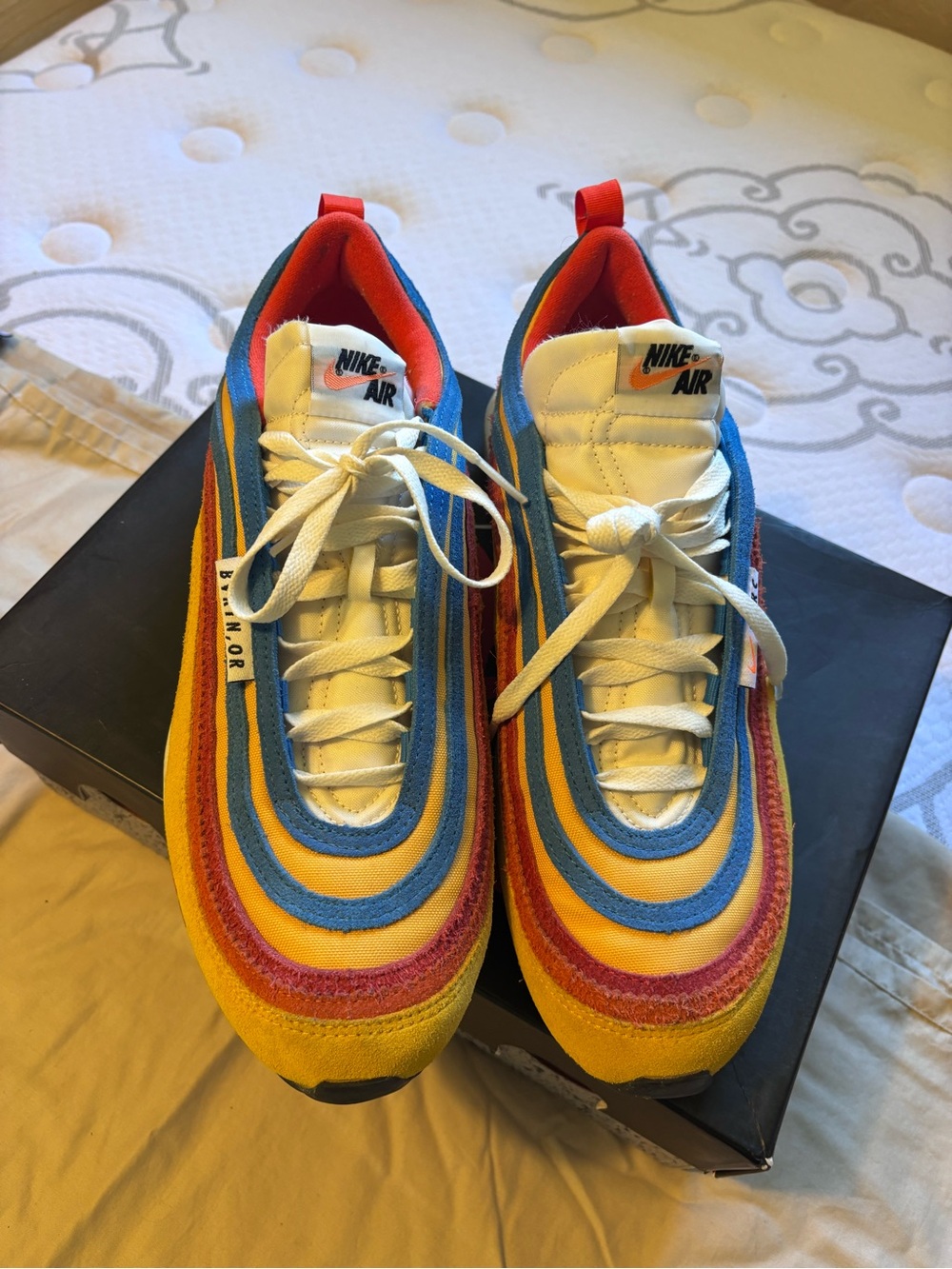 Nike Multicolor Layered Wave Sneakers - Yellow/Blue/Red